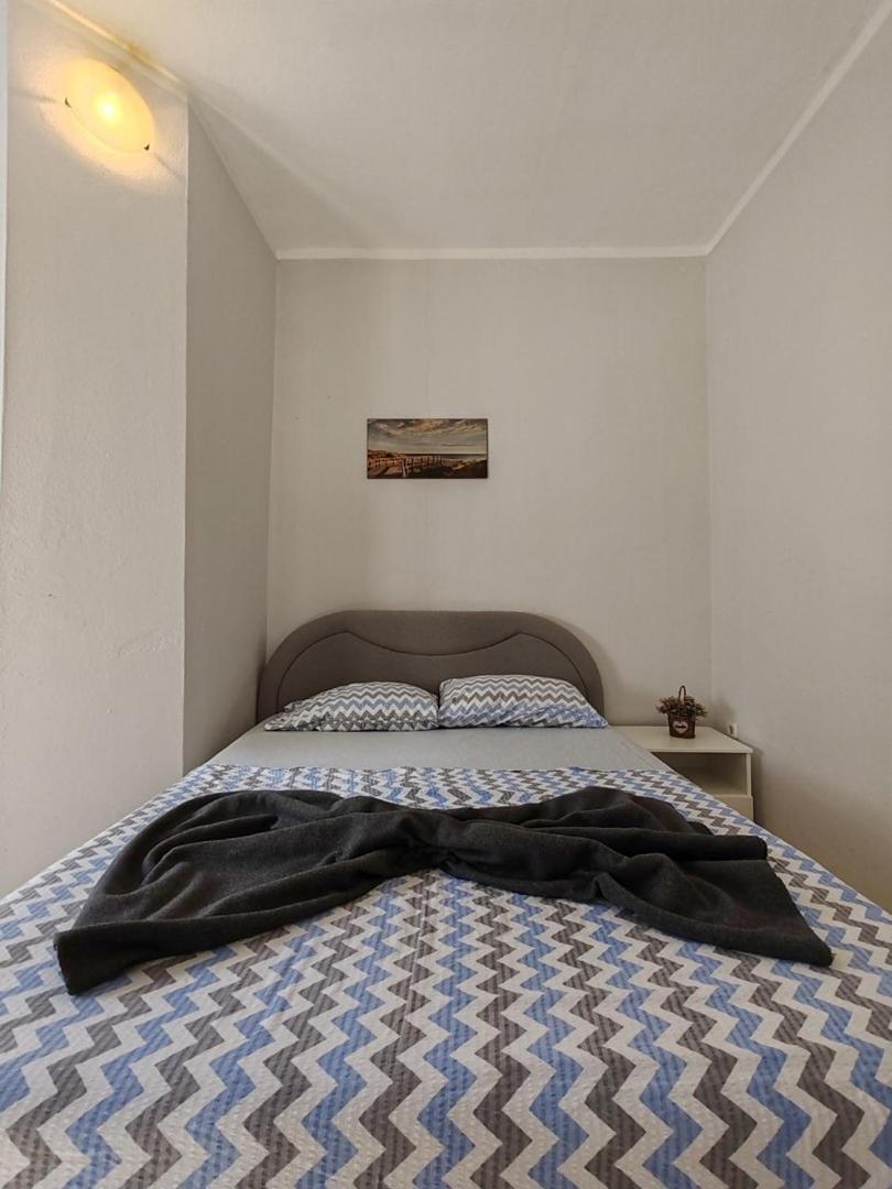 Apartmani I Sobe Brancin เนอุม ภายนอก รูปภาพ