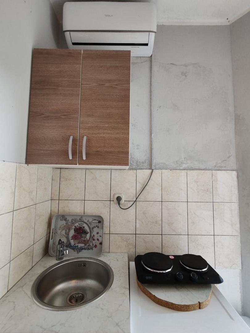 Apartmani I Sobe Brancin เนอุม ภายนอก รูปภาพ