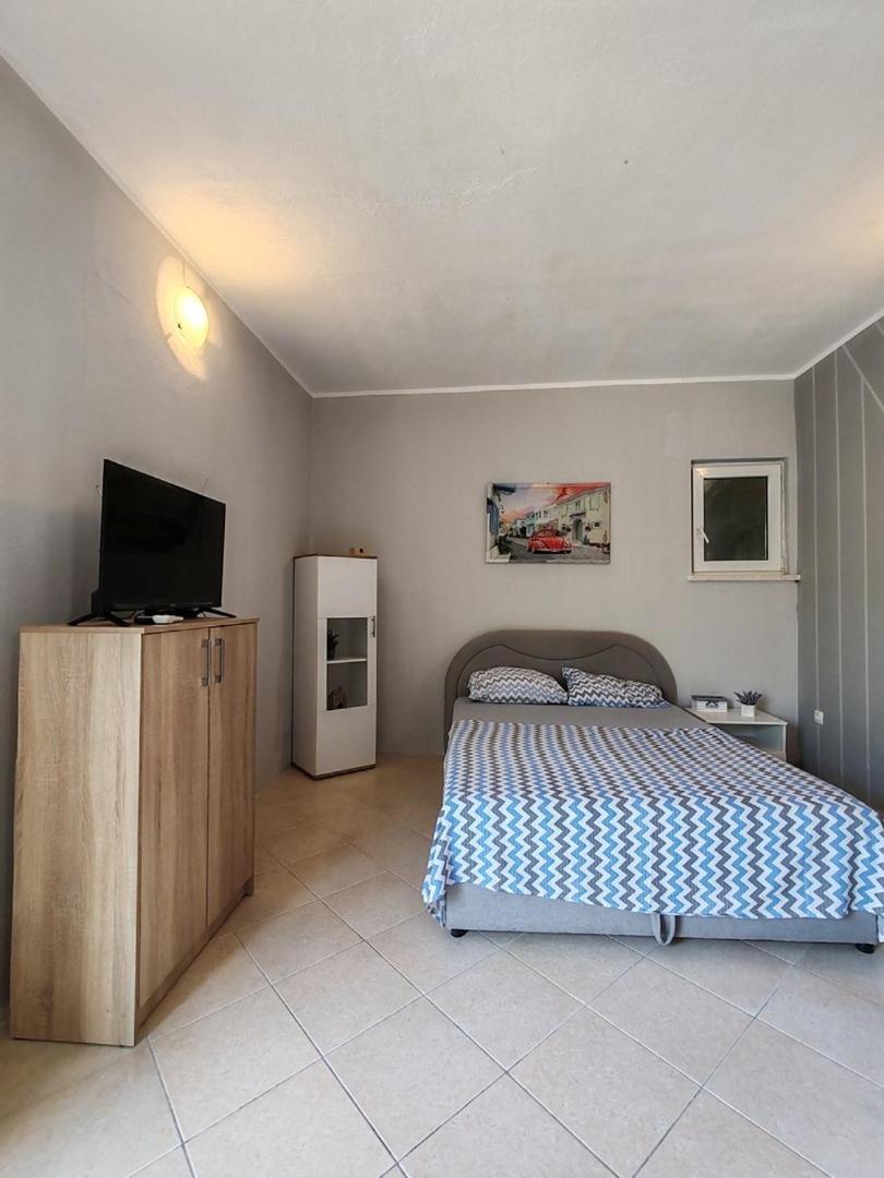 Apartmani I Sobe Brancin เนอุม ภายนอก รูปภาพ